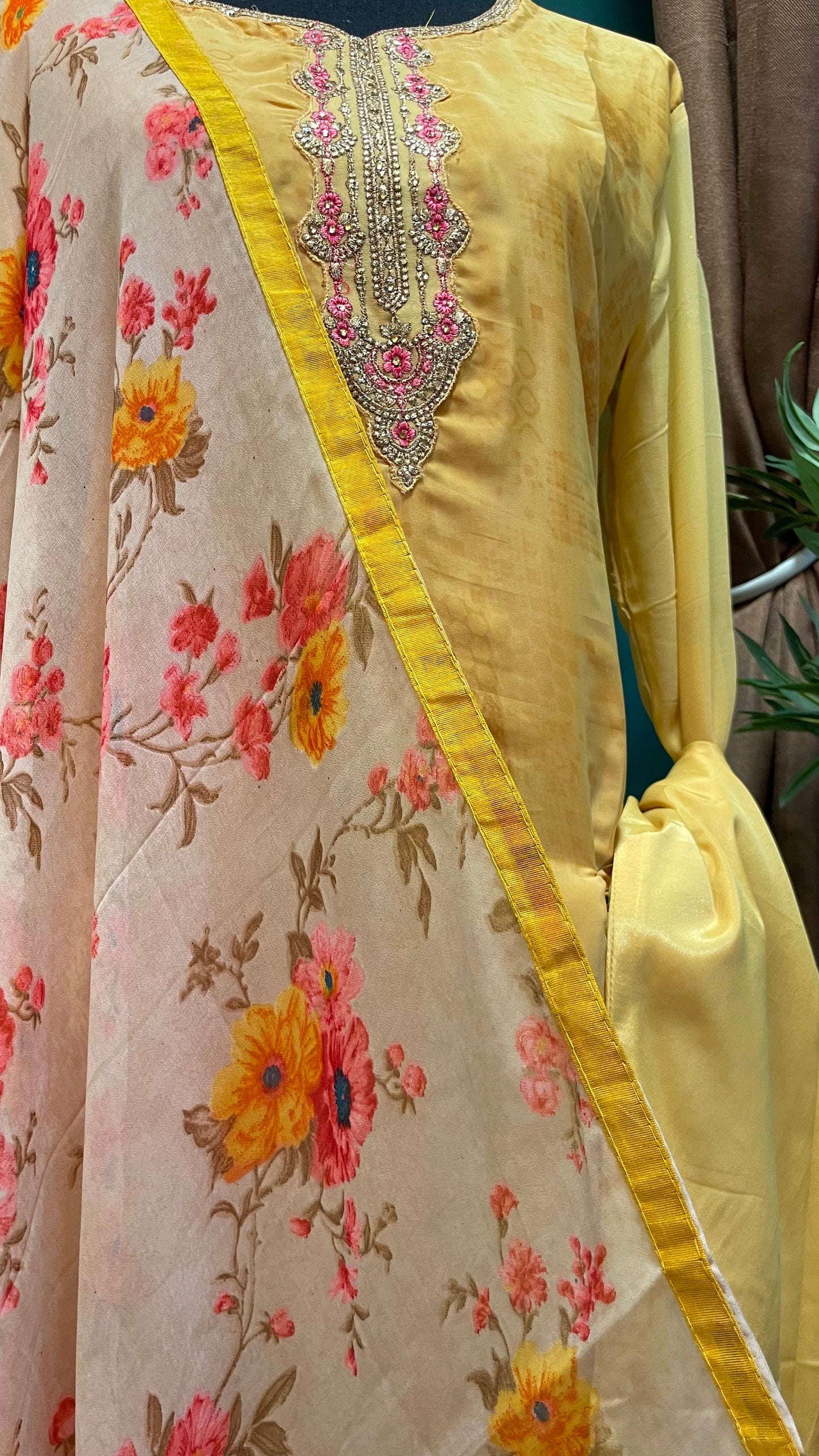 Floral printed crepe salwar suit